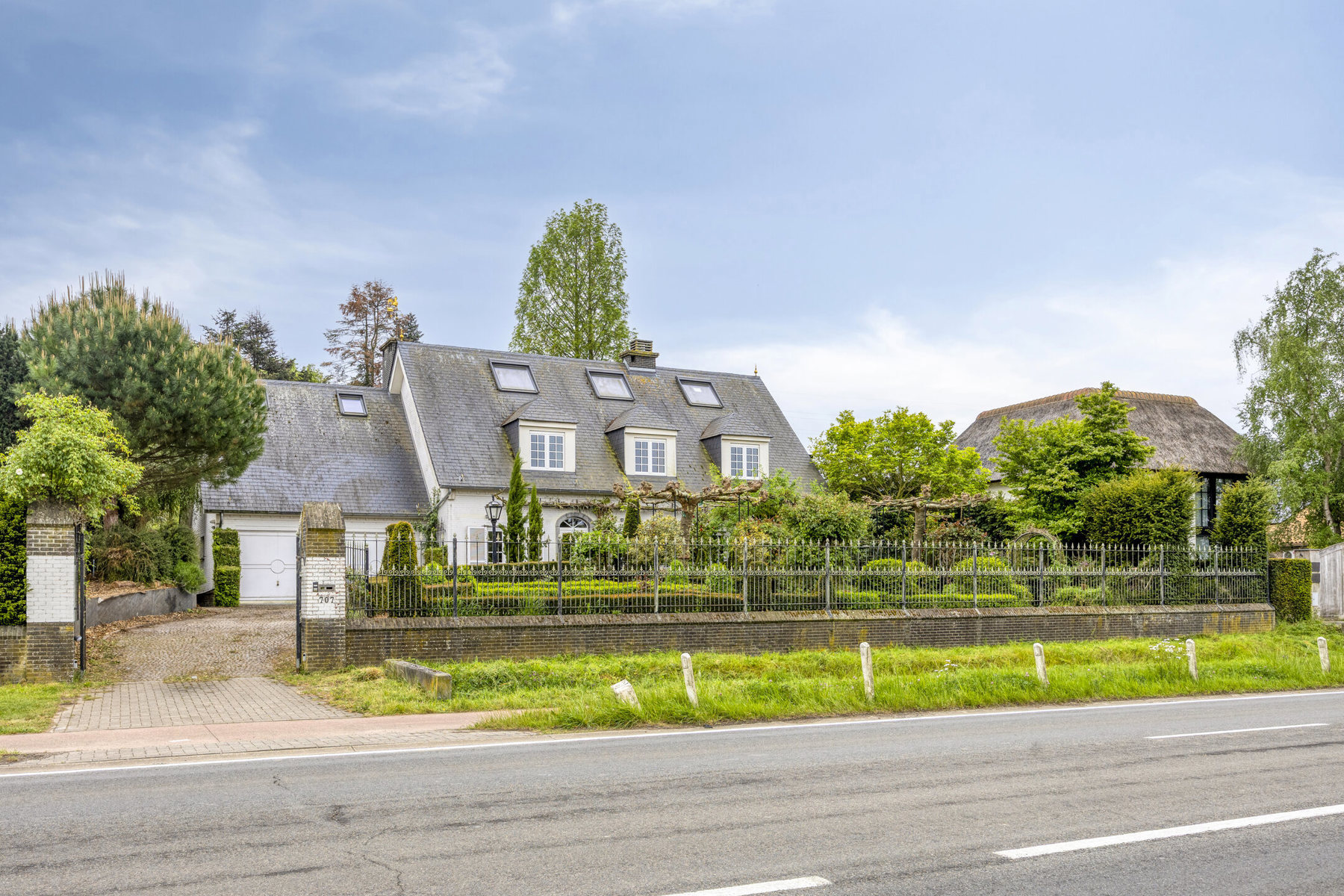 House for sale in Tienen with 5 bedrooms - photo 2