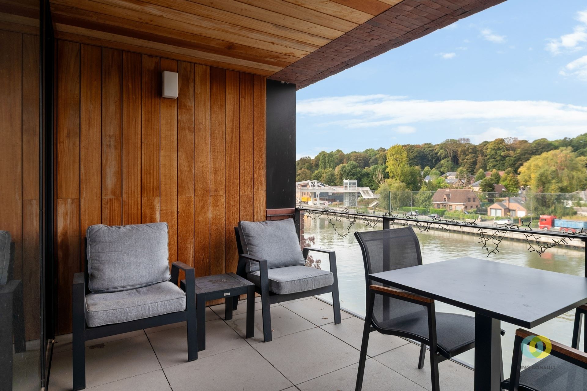 Élégant appartement de 3 chambres avec vue sur l'eau - photo 5