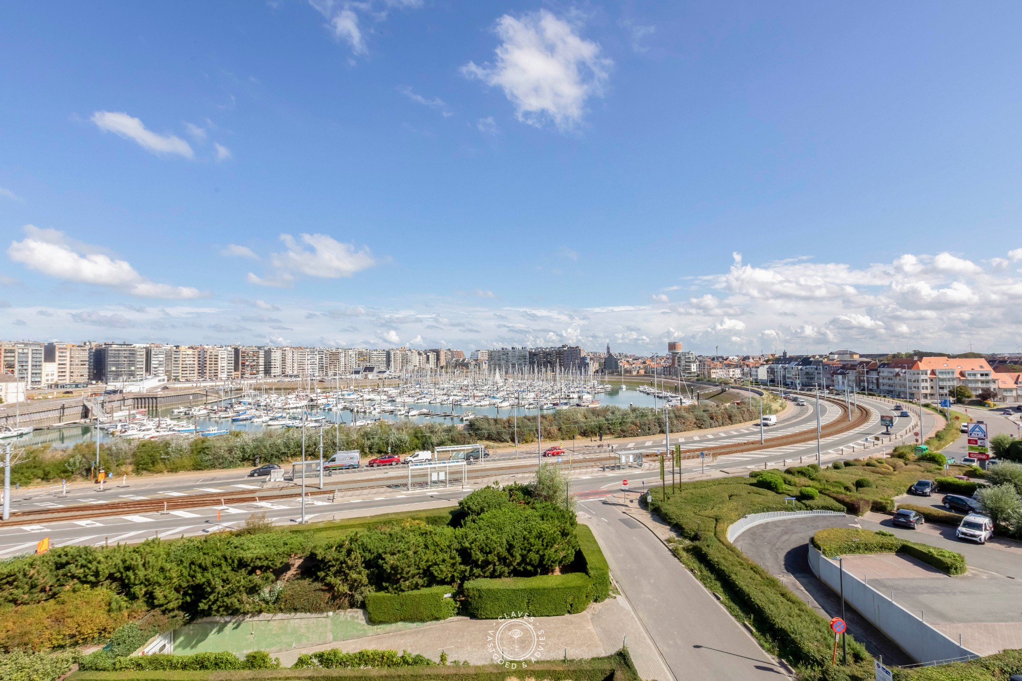 Ruim duplex-appartement met twee terrassen en garagebox aan de jachthaven van Blankenberge - foto 2