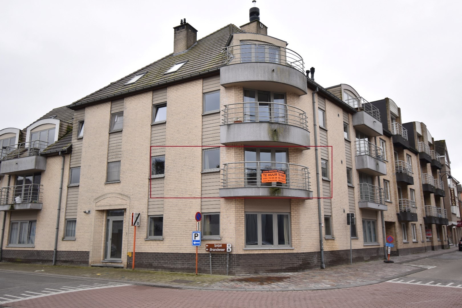 Appartement met 1slaapkamer en garage, centrum Maldegem - foto 1