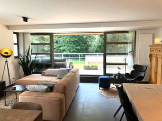 Dit ruime gelijkvloers appartement in Residentie Nenuphar II ligt in een groene en rustige omgeving op wandelafstand van het stadscentrum. Als één...