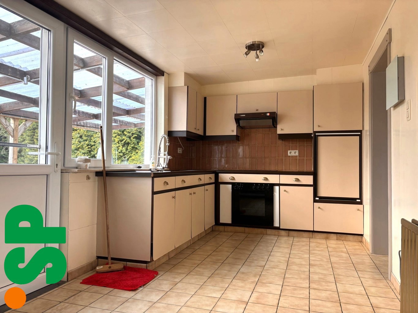 Ruime woning in Laakdal met 3 slaapkamers en grote tuin.  - foto 3