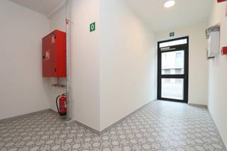 Op zoek naar een prachtig nieuwbouwappartement met autostaanplaats en terras? Dan is dit appartement in het centrum van Melsele vast iets voor u!Het...