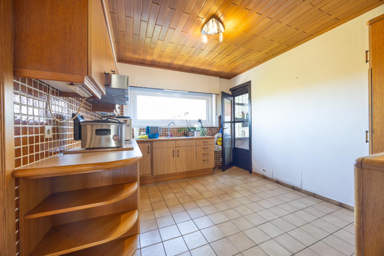 Ruim 3-slaapkamer appartement met zicht op de duinen incl. garage en staanplaats - foto 5