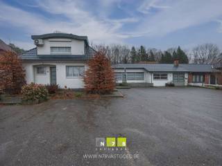 Commercial à vendre à Oudsbergen