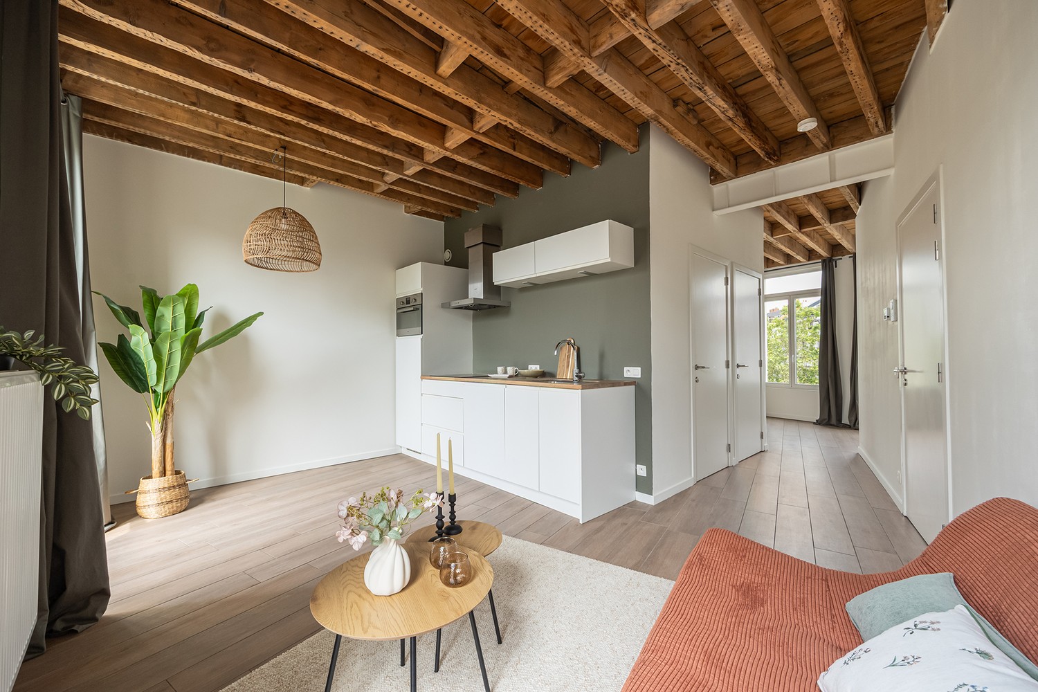 Instapklaar 1-slaapkamer appartement tussen Eilandje en centrum mét terras - foto 3