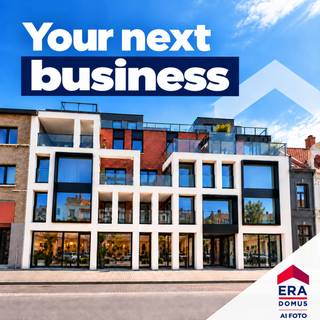 <p><strong>Rijselstraat 14, 8930 Menen</strong> – via <strong>ERA DOMUS</strong></p>
<p>Ontdek deze <strong>uitstekende commerciële opportuniteit</strong> in het hart van Menen! In de moderne <strong>residentie BELRIO</strong> bieden wij een <strong>casco handelspand van 200 m²</strong> aan, ideaal voor een ambitieus HORECA-concept of andere commerciële invulling.</p>
<p>&#127807; Wat deze locatie uniek maakt:</p>
<ul><li><strong>70 m² terras</strong> met prachtig uitzicht op een <strong>groene, toegankelijke binnentuin</strong></li><li>Volledig <strong>nieuwbouwpand</strong>: casco afwerking geeft u alle vrijheid om naar eigen stijl in te richten</li><li>Gelegen op een <strong>zichtlocatie in de Rijselstraat</strong>, nabij centrum Menen en vlotte bereikbaarheid</li><li>mogelijkheid tot huren <strong>garages.</strong></li><li><strong>verhuur onder btw stelsel (21%)</strong></li></ul>
<p>&#127919; <strong>Ideaal voor horeca-uitbaters</strong> die op zoek zijn naar een unieke setting, centraal gelegen met veel potentieel.</p>
<p>&#128222; Interesse? Neem contact op met <strong>ERA DOMUS</strong> voor meer info of een bezichtiging.</p>
<p>&#128073; Grijp deze kans en zet uw zaak op de kaart in Menen!</p>