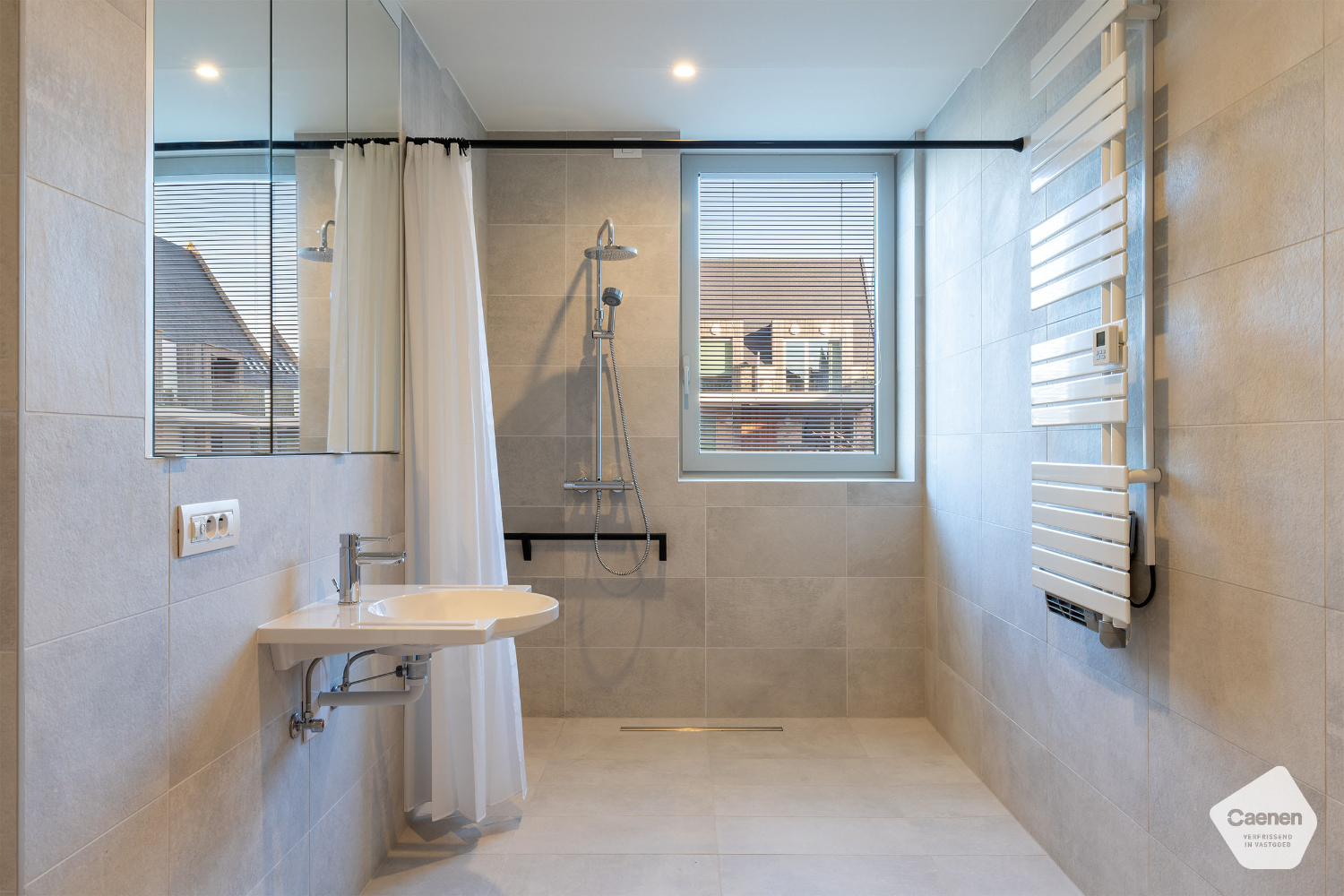 Zeer lichtrijke assistentieflat te Nieuwpoort-stad - photo 5