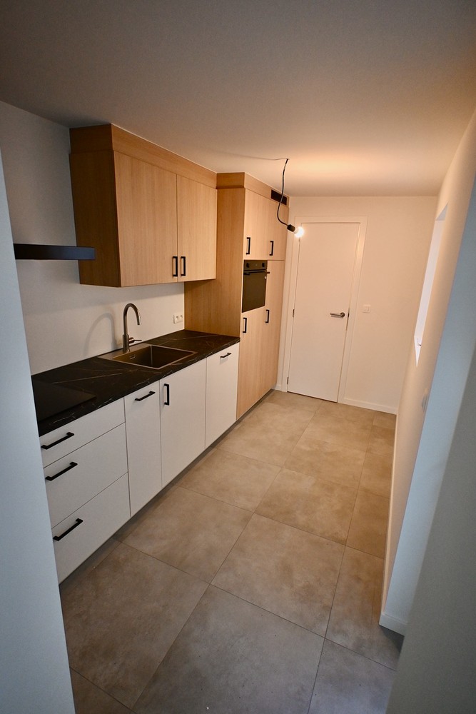 Volledig gerenoveerde woning met Karakter ! - foto 5