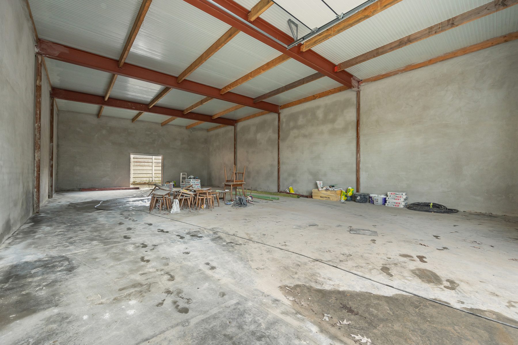 Magazijn met bouwgrond op een uitstekende locatie - foto 5