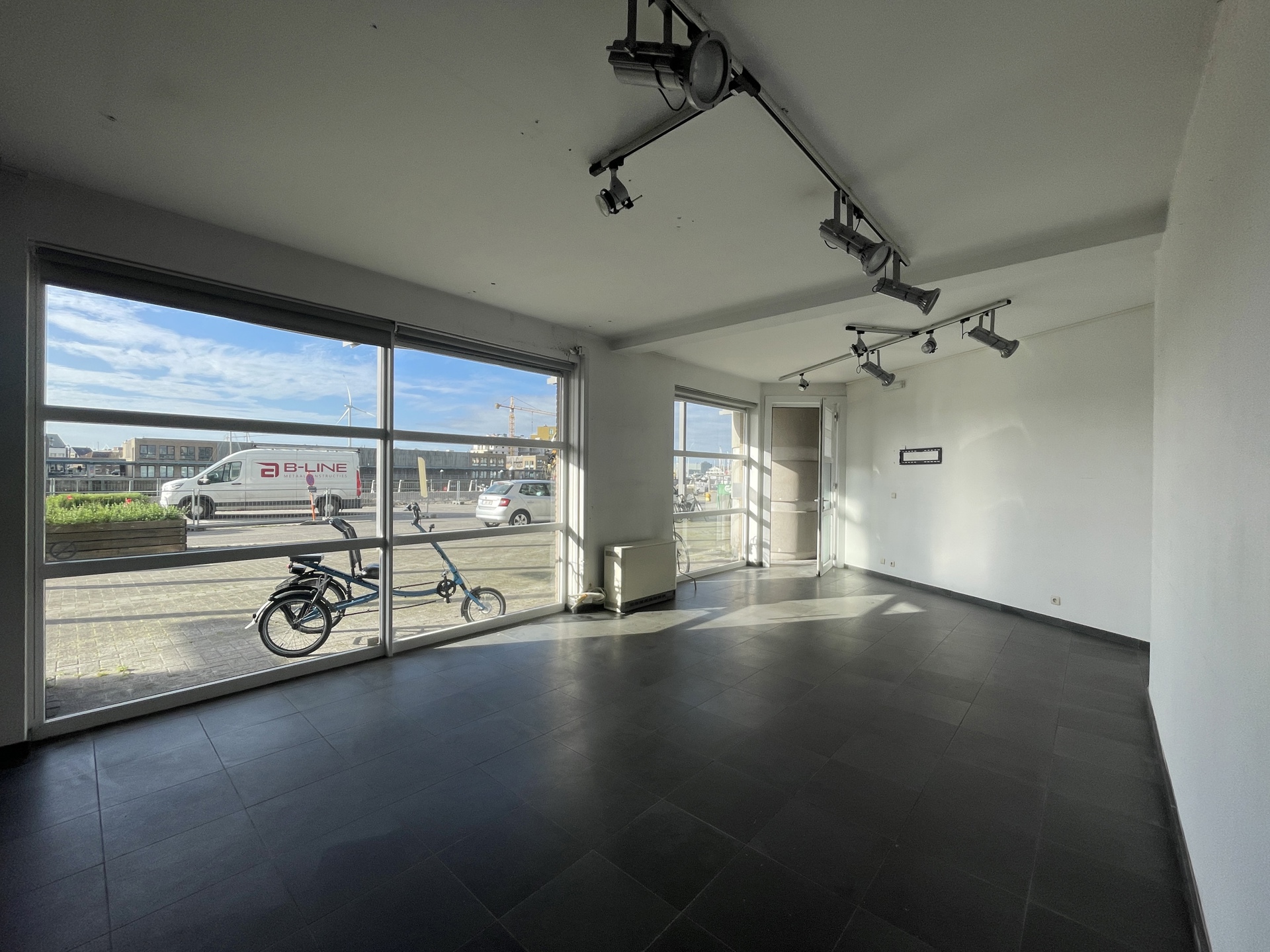 Commercieel te koop in Zeebrugge - foto 1