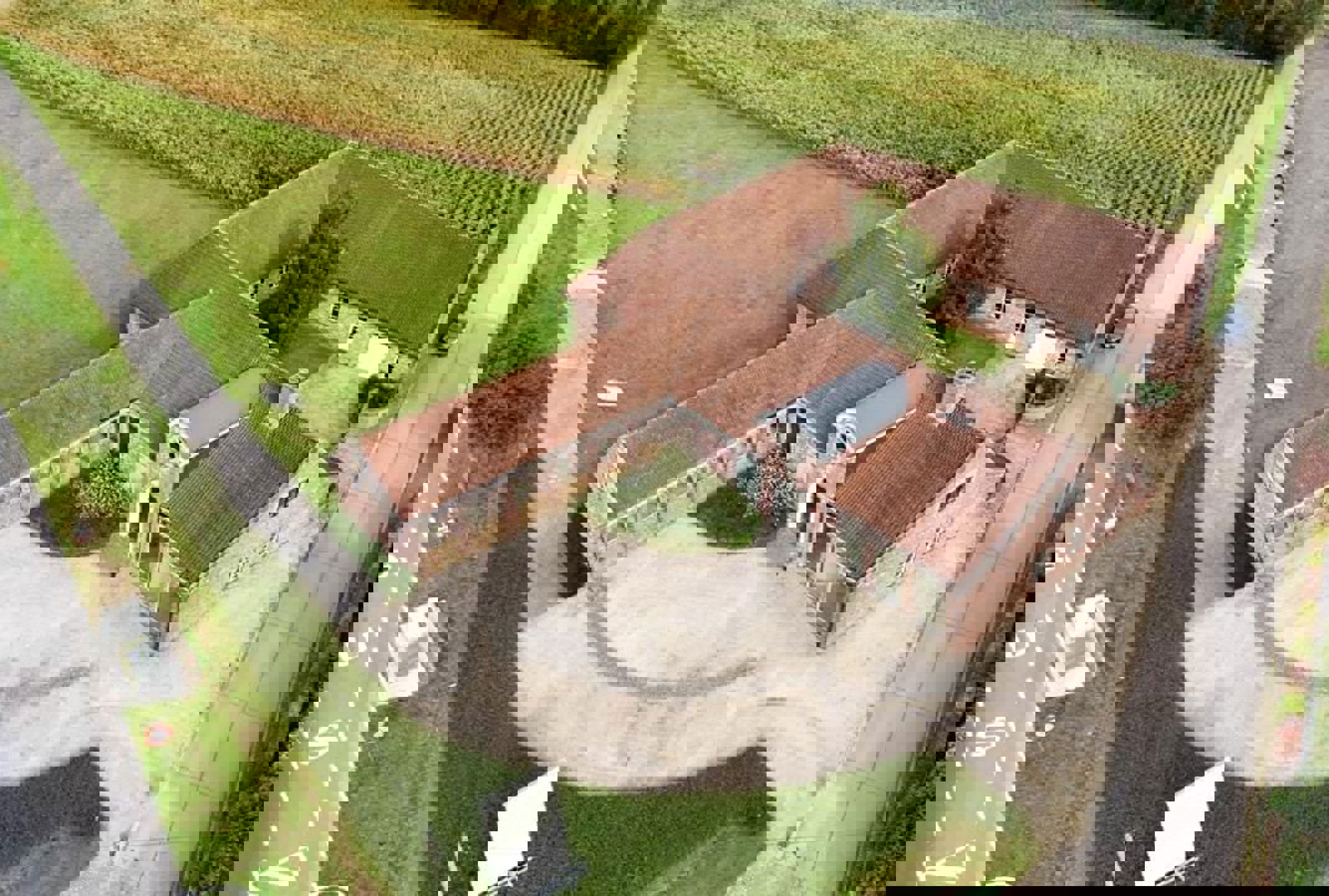 TOPgelegen langs de N60 commerciële eigendom!  - foto 1