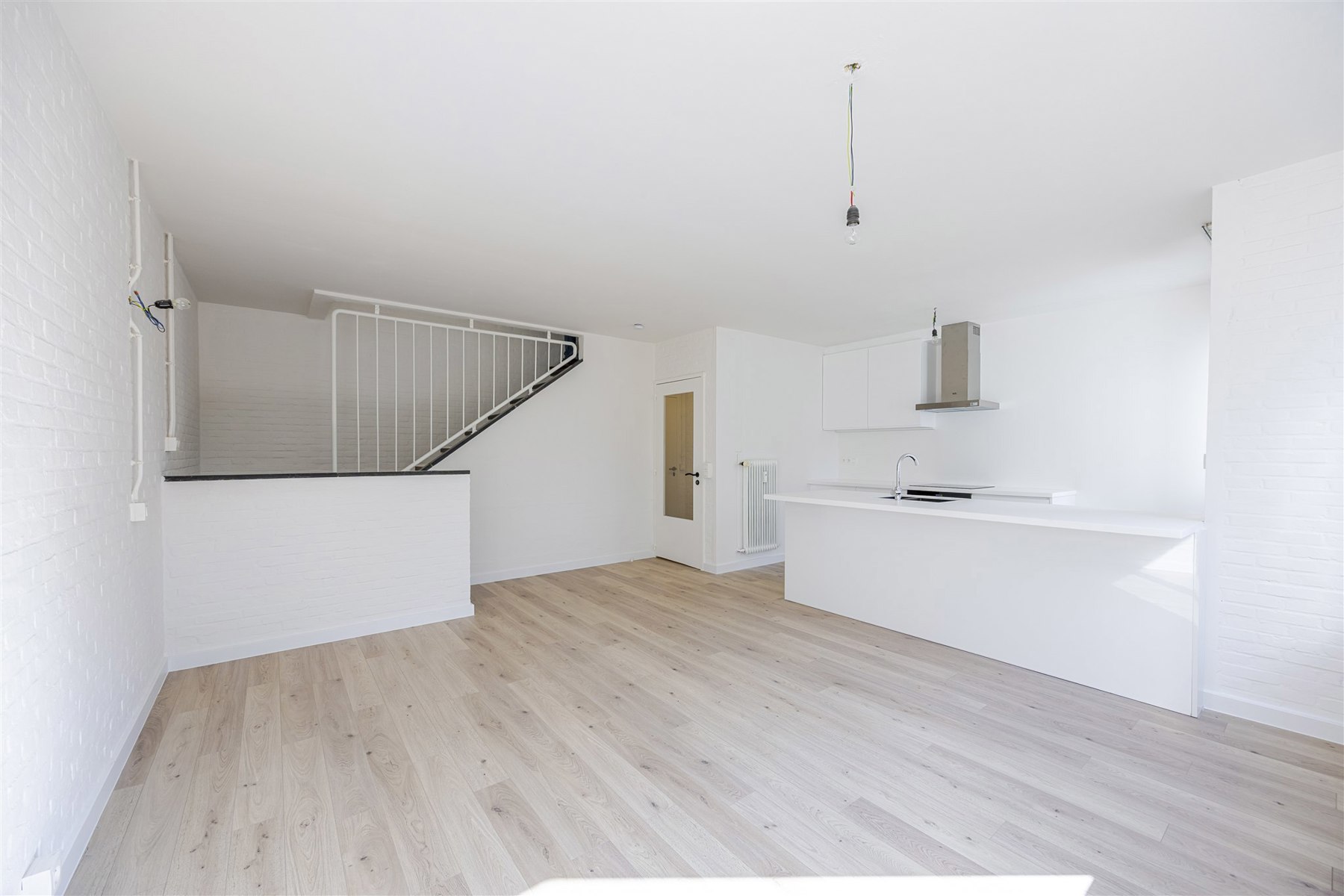 Gerenoveerd duplexappartement met 2 slaapkamers - foto 5