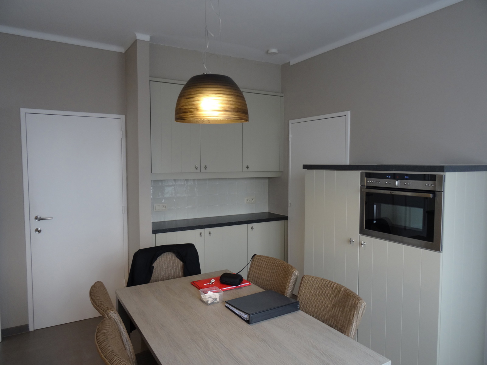 Ruime woning met 4 slaapkamers en tuin - foto 5