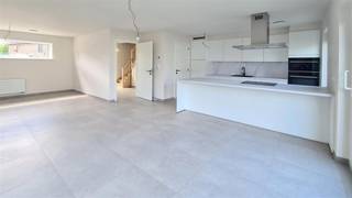 Opportunité unique : Nouvelle construction haut de gamme (4 chambres) à Erps-Kwerps Dans une rue calme du centre du village, nous proposons cette...