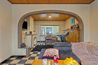 Deze op te frisse ruime woning is rustig gelegen in Mol-Millegem met goede bereikbaarheid naar het station, scholen, lokale winkels, ..., en heeft...