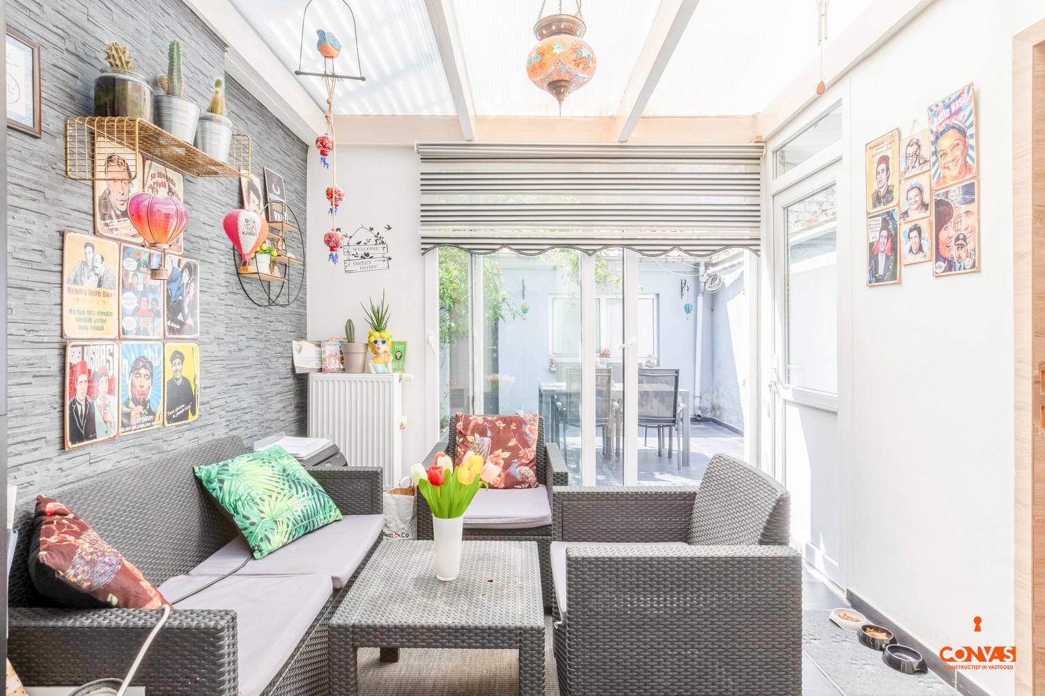 Gerenoveerde woning met zonnige stadskoer - foto 4