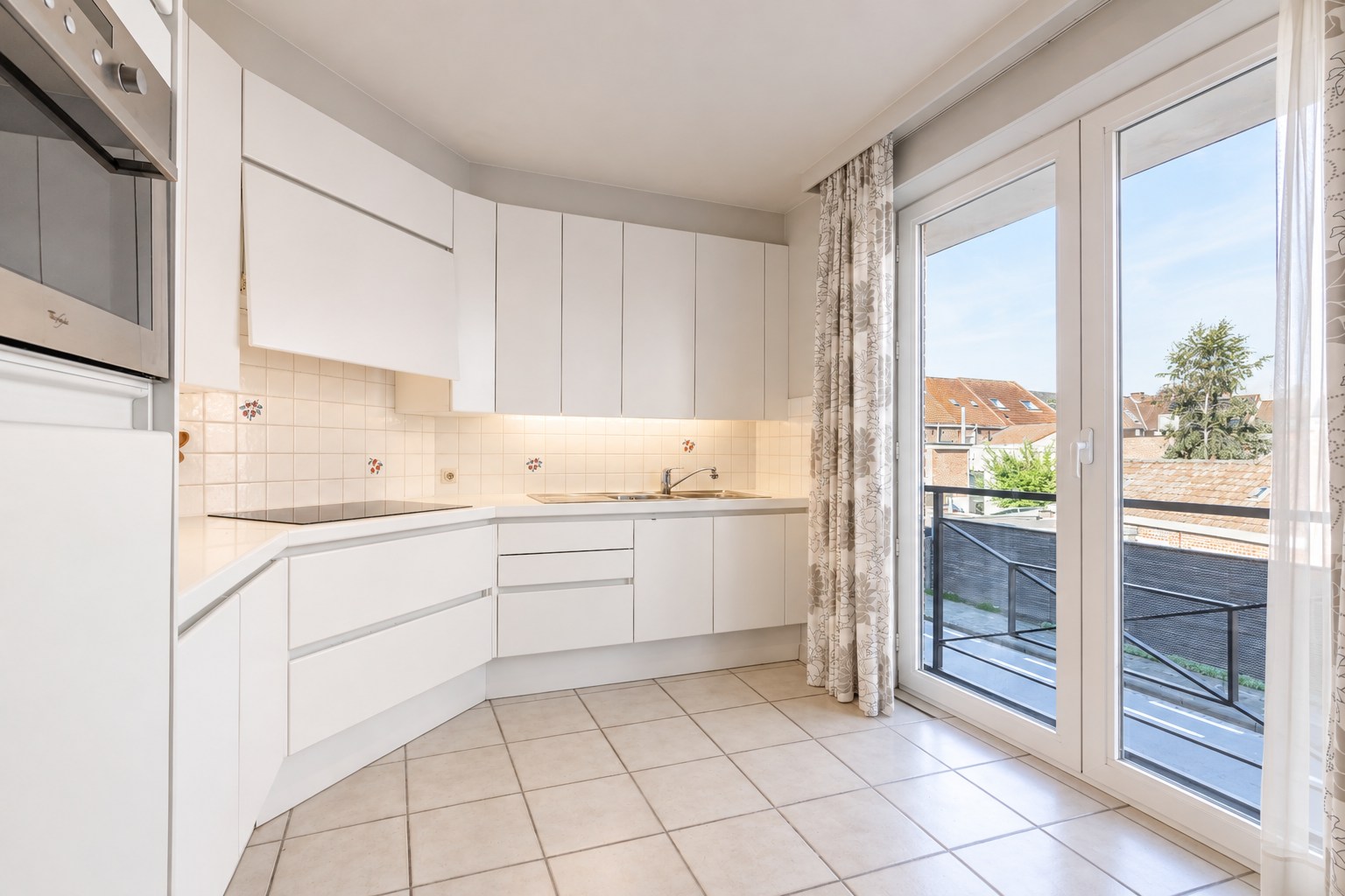 INSTAPKLAAR APPARTEMENT (107 m²) - GARAGE EN KELDERBERGING INBEGREPEN - foto 4