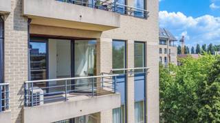 Een rustig gelegen, lichtrijk en ruim appartement (108m²) met oa. 3 slaapkamers + 2 badkamers, ruime leefruimte met open keuken (45m²),...