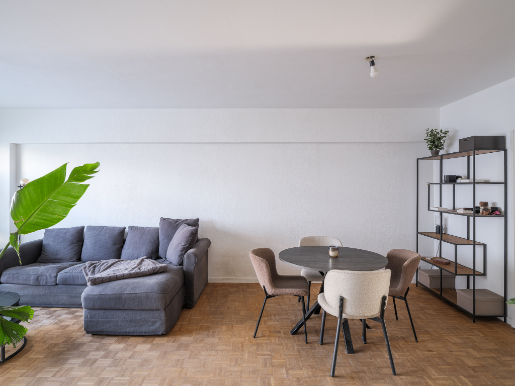 Instapklaar 2 slaapkamer appartement met terras en zonnige tuin - foto 2