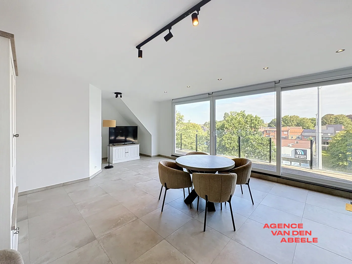 Luxueus duplex appartement met 3 slaapkamers - foto 4