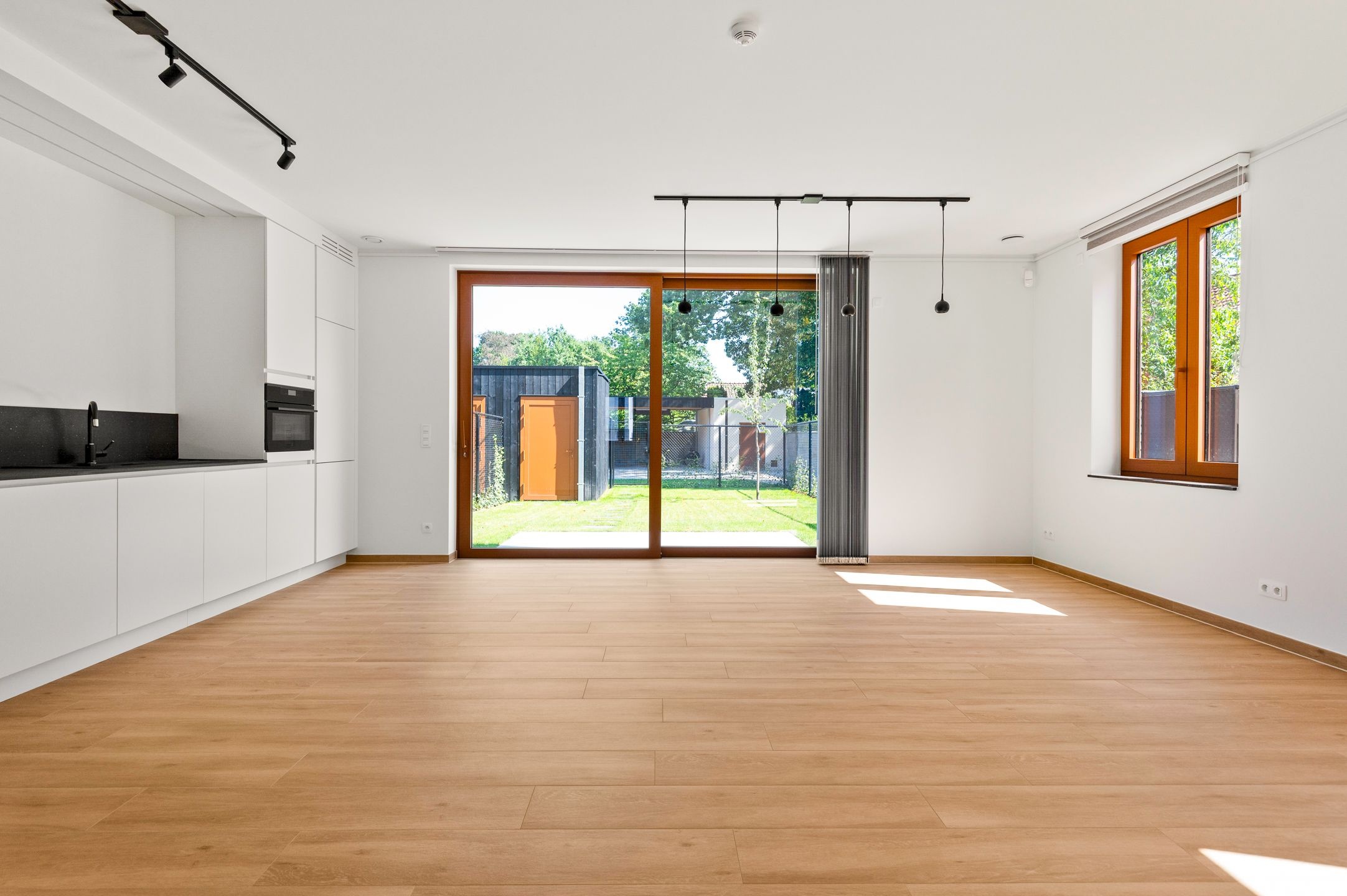 Nieuw, energiezuinig en met een tuin als verlengstuk van je leefruimte - foto 3