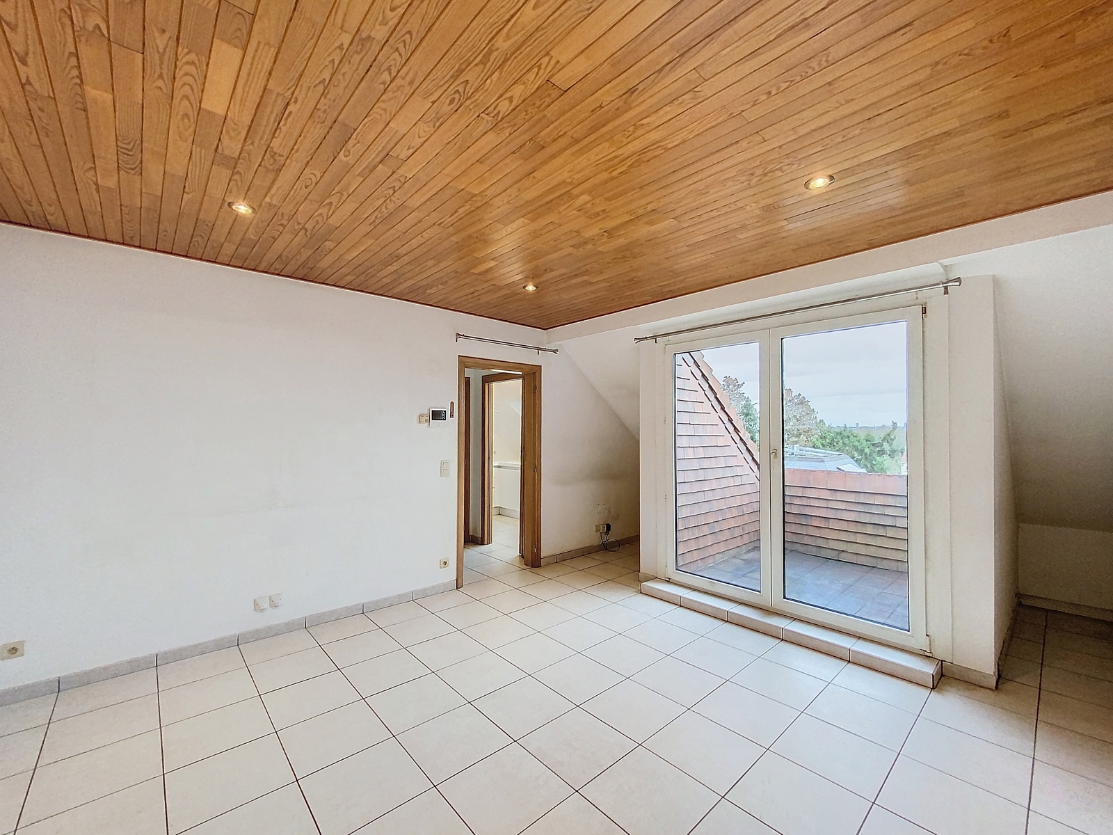 Dakappartement met één slaapkamer  - foto 5