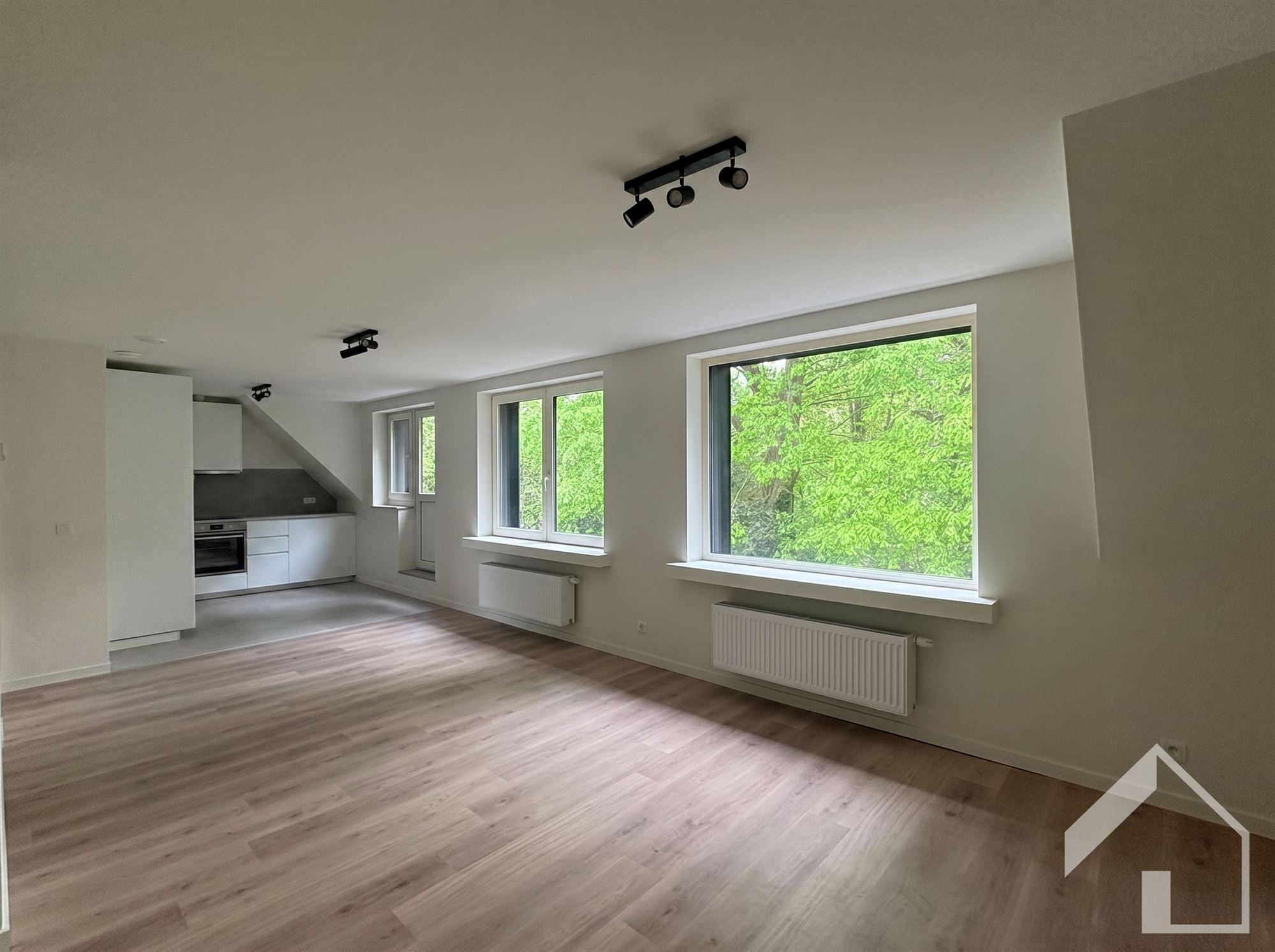 2 slaapkamer appartement met garage op de 2de verdieping - foto 2