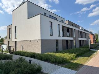Rés. Ilex Appartement B 1.3 - ACTION PRINTEMPS : remise temporaire de 20.000,- € TVA incluseLe duplex "Lot B 1.3" situé au premier et deuxième étage,...