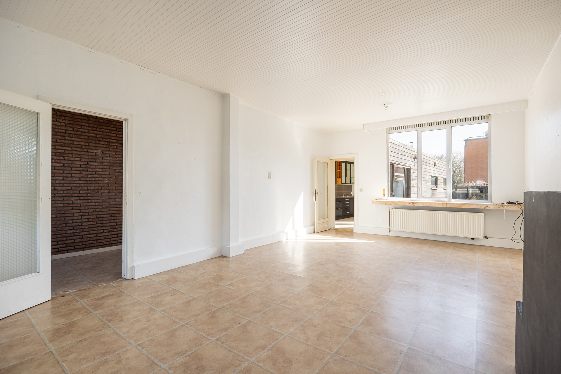 Volledig te renoveren woning met 3 slaapkamers en grote tuin - foto 5