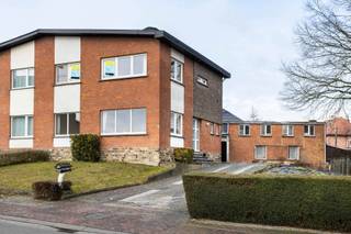 TE KOOP GERAARDSBERGENTe renoveren HOB op toplocatie stadsrand GeraardsbergenBent u op zoek naar een woning die u volledig naar uw eigen smaak kan...