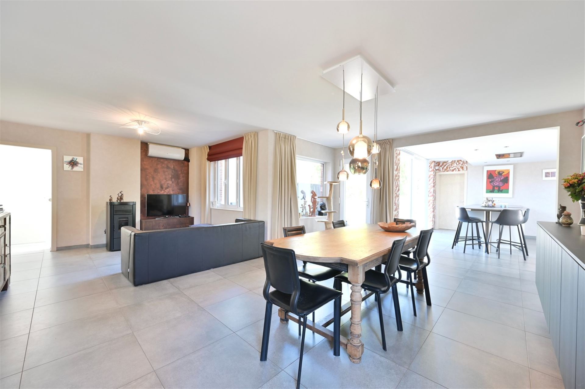 Instapklare open bebouwing met praktijkmogelijkheid, 3 à 4 slaapkamers en zonnige tuin - foto 4