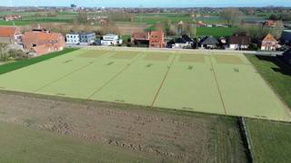 Strategically located along the Moorseelsesteenweg on the Vossemolen in Rumbeke, between house numbers 136 and 152 and near Beitem, is this subdivision with 5 spacious plots of land. The location combines easy accessibility via the N36 and E403 with the immediate vicinity of AZ Delta, Bergmolenbos, Sterrebos and the center of Rumbeke.LOT 1 is a plot of 1,661 m², suitable for the construction of an open building. With a street width of approximately 22 meters and a depth of approximately 86 meters, this plot offers a spacious construction area of 14 meters wide and 22 meters deep. The west-facing garden enjoys afternoon and evening sun and borders the back of an agricultural zone with a permanent open view.According to regulations, up to 40% of ancillary jobs linked to living are possible, ideal for the office, practice, liberal profession or services. Thanks to its location, you can enjoy optimal visibility and accessibility.In addition, the following lots are available in this subdivision: LOT 2 of 1,698 m², LOT 3 of 1,674 m², LOT 4 of 1,649 m² and LOT 5 of 2,176 m².A unique opportunity to build in a spacious and future-oriented way at a strategic location. You will soon be living here easily accessible and with a permanently open feeling thanks to the unobstructed rear view.