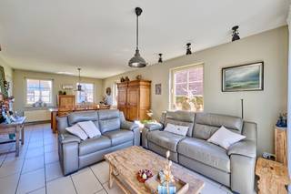 Ruime gezinswoning met 4 slaapkamers in rustige buurt in Zonhoven met fantastisch uitzicht op groen. Gunstig EPC label (B).In de Bruinstraat in...