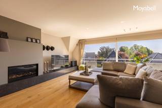 Deze uitzonderlijk lichtrijke en energiezuinige penthouse in residentie Reesinghenhof biedt een unieke woonervaring voor wie op zoek is naar...