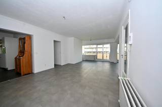 Instapklaar appartement gelegen in 'Residentie Talmar 2' op de 3de verdieping met ondergrondse garage.Het appartement beschikt over een inkomhal, een...