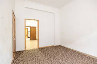  Op zoek naar een slimme investering of eerste woning met potentieel?  Dan zit je goed in de Appelstraat: dit gelijkvloers appartement ligt op...