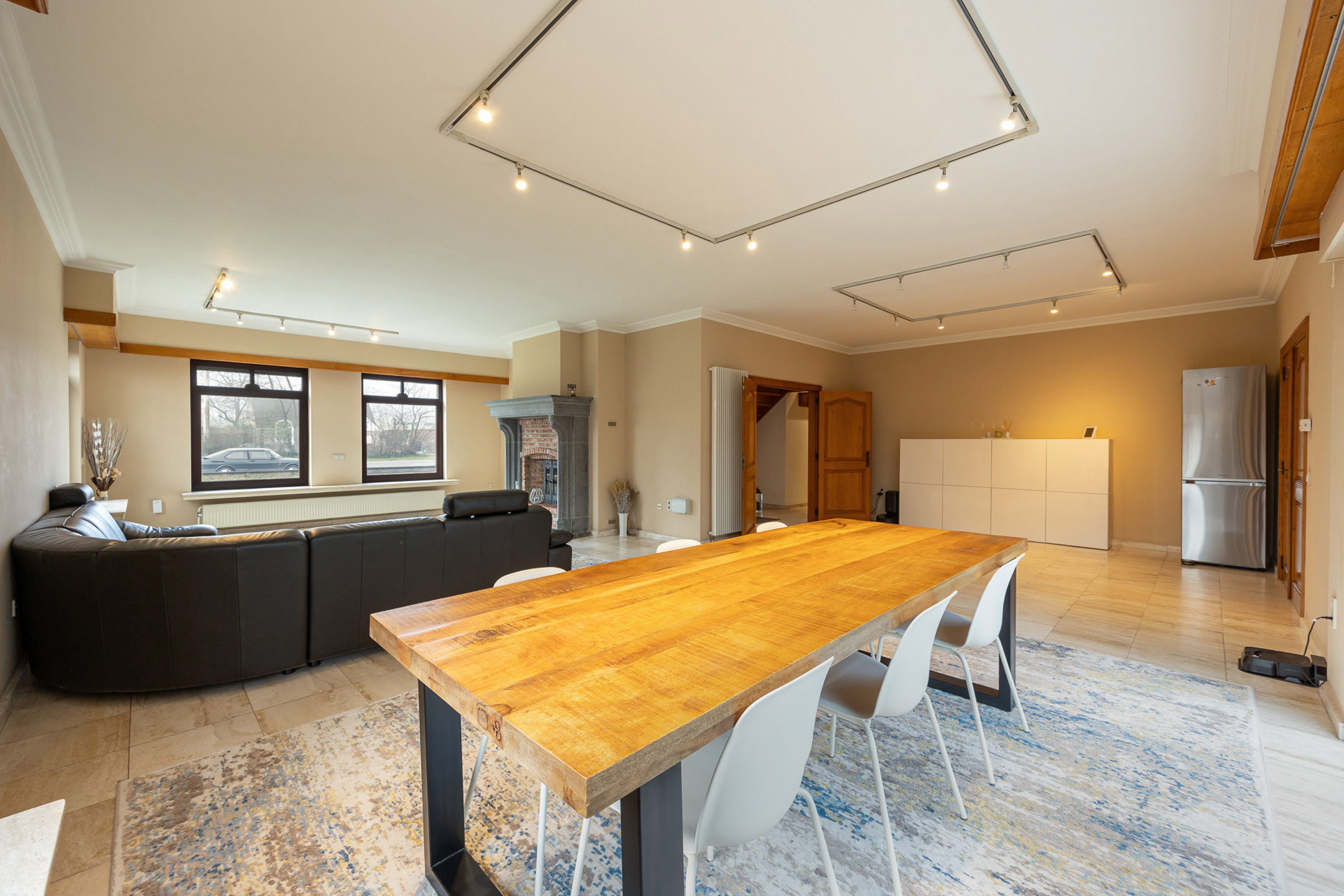 Ruime woning met 4-5 slpks en grote bureauruimte te Turnhout - foto 4