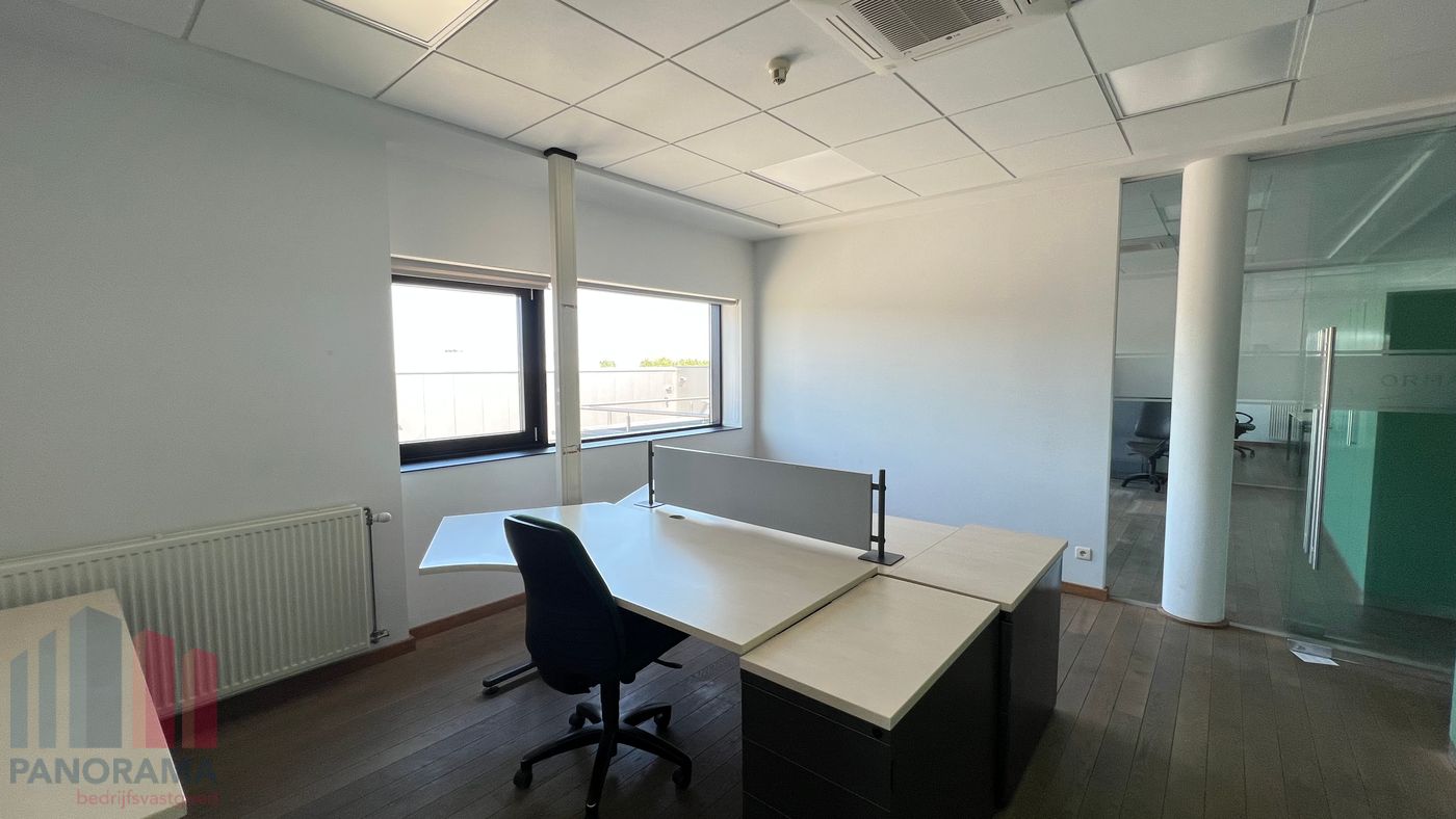 Move-in ready office space of 437 m² near the E313 - photo 2