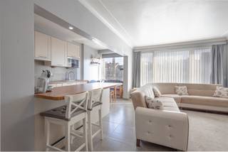 Instapklaar appartement met autostaanplaats te MolenbeekIn deze verzorgde residentie Sleutelplas vindt u dit aangenaam en lichtrijk appartement,...