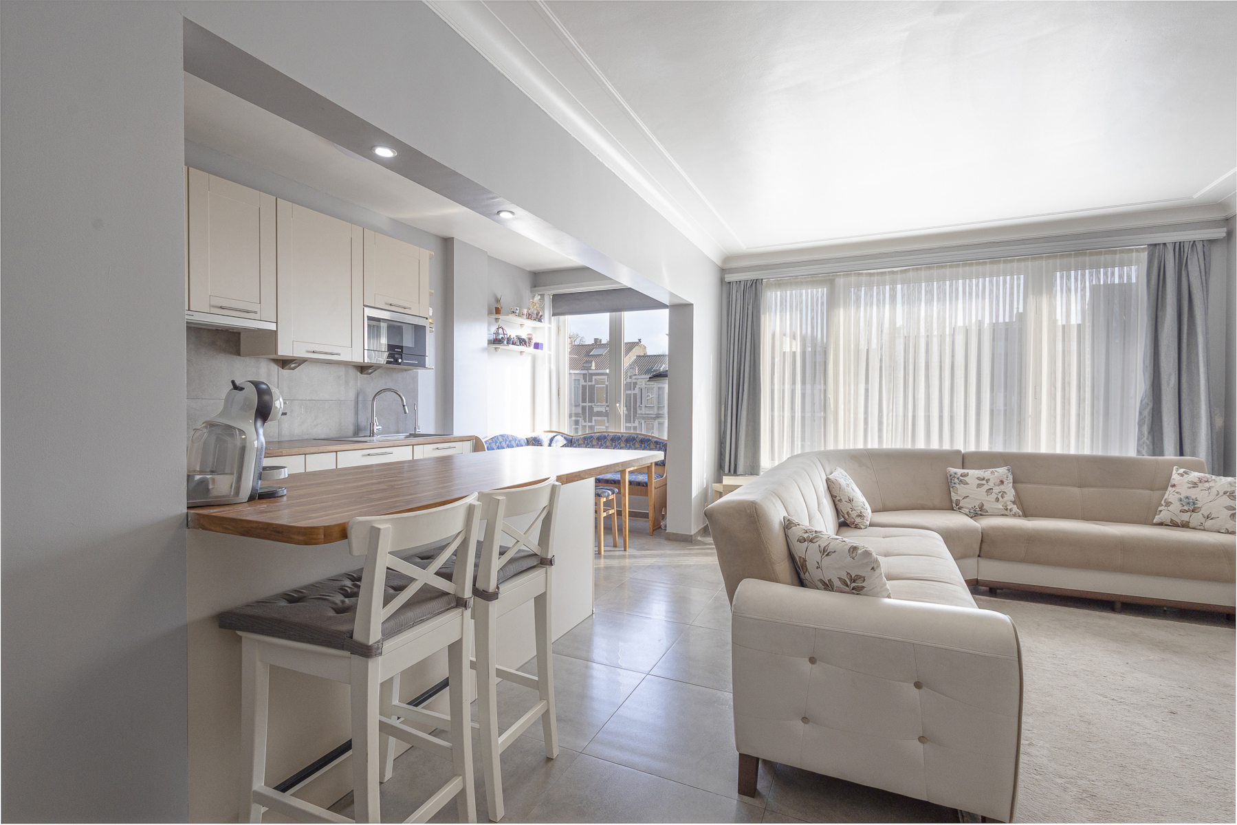 Aangenaam appartement met één slaapkamer en autostaanplaats - foto 3