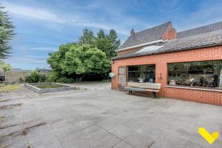 Te koop: Ruime gezinswoning met prachtig uitzicht en renovatiemogelijkheden – Grasheuvel 35, Meerhout-GestelBent u op zoek naar een woning op een...