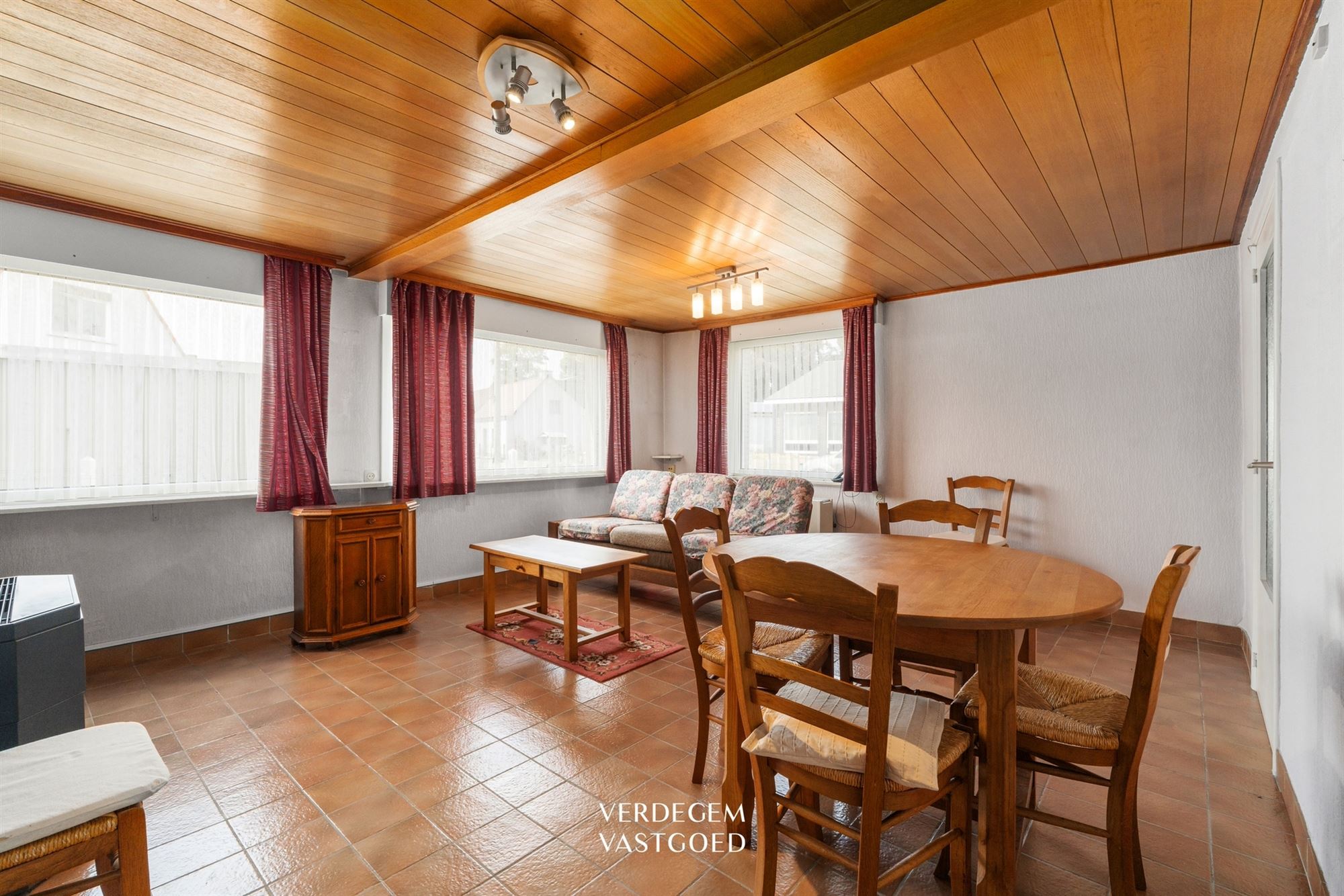 Halfopen woning op een terrein van 787m², te renoveren - foto 4