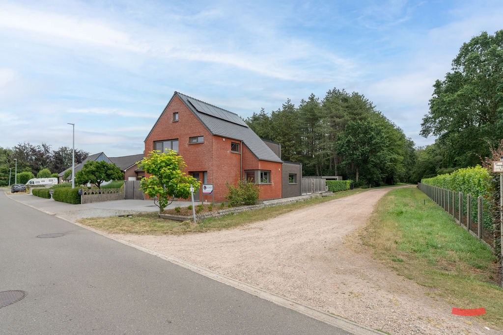 Huis te koop in Arendonk met 4 slaapkamers - foto 3