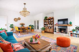 In Ukkel, in het gegeerde Parc Brugmann, stellen wij u dit prachtige en lichtrijke appartement van ±130 m² voor, gelegen op de 6de verdieping van...