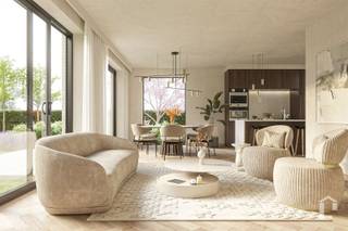 <p><span>Luxe BEN nieuwbouw-woning op prachtig terrein met agrarisch uitzicht</span></p><p><span> </span></p><p><span>Deze woning maakt onderdeel uit van het luxe nieuwbouwproject "Kriekenhof" te Zevergem, De Pinte. Dit project omvat 7 nieuwbouw-woningen, ideaal gelegen aan verschillende grote invalswegen, en toch met een idyllisch landelijk uitzicht. Geniet van de perfecte balans tussen wonen en bereikbaarheid dankzij de uitstekende verbindingen naar Gent en Brussel via de E17. Het concept werd bedacht met als inspiratie een landelijk woonerf. Elke woning beschikt over een eigen privatieve buitenruimte, alsook zijn er gemeenschappelijke groene buitenruimtes. De woningen beschikken over alle hedendaags comfort. De woningen worden opgeleverd met een hoogwaardige afwerking en kwalitatieve materialen.</span></p><p><span> </span></p><p><span>De woning wordt voorzien van zonnepanelen, een lucht/water warmtepomp met vloerverwarming en een ventilatiesysteem D.</span></p><p><span> </span></p><p><span>Deze woning is de linkse woning van de laatste blok, rechts op het terrein.</span></p><p><span>U betreedt de woning via de inkomhal met apart toilet en trap naar de eerste verdieping. Aansluitend vindt u de leefruimte die naadloos overgaat in de open keuken. De keuken is volledig te personaliseren naar eigen smaak, met 2 voorgestelde opstellingen waaruit u kan kiezen. Zo kan u de materialen en kleuren zelf kiezen. Onder de trap is een praktische bergruimte.</span></p><p><span>Op de 1</span><span><sup>ste</sup></span><span> verdieping vindt u 3 ruime slaapkamers en de badkamer. Ook voor de badkamer kunnen de materialen en kleuren gekozen worden, voor een op maat gemaakt gevoel. Op de 2</span><span><sup>de</sup></span><span> verdieping bevindt zich de 4</span><span><sup>de</sup></span><span> slaapkamer of polyvalente ruimte, alsook een technische zolderruimte.</span></p><p><span>Achteraan de woning vindt u de rustige private tuin met gezellig zonneterras terug. De tuinen worden voorzien van een omheining en beplanting.</span></p><p><span> </span></p><p><span>Bij elke woning hoort minstens 1 parkeerplaats van € 18.000 (apart aan te kopen). Er is mogelijkheid om een 2</span><span><sup>de</sup></span><span> parkeerplaats bijkomend aan te kopen.</span></p><p><span>Naast de parking ligt de gemeenschappelijke fietsenstalling, waar elke woning zijn eigen fiets-staanplaatsen toegewezen heeft.</span></p><p><span> </span></p><p><span>Prijzen exclusief registratierechten op de grond en btw op constructie</span><span>.</span></p>
