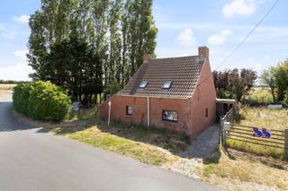 Deze open bebouwing gelegen op de grens tussen Middelkerke en Oostende is een unieke kans om in een fantastische omgeving te wonen. Omgeven door...