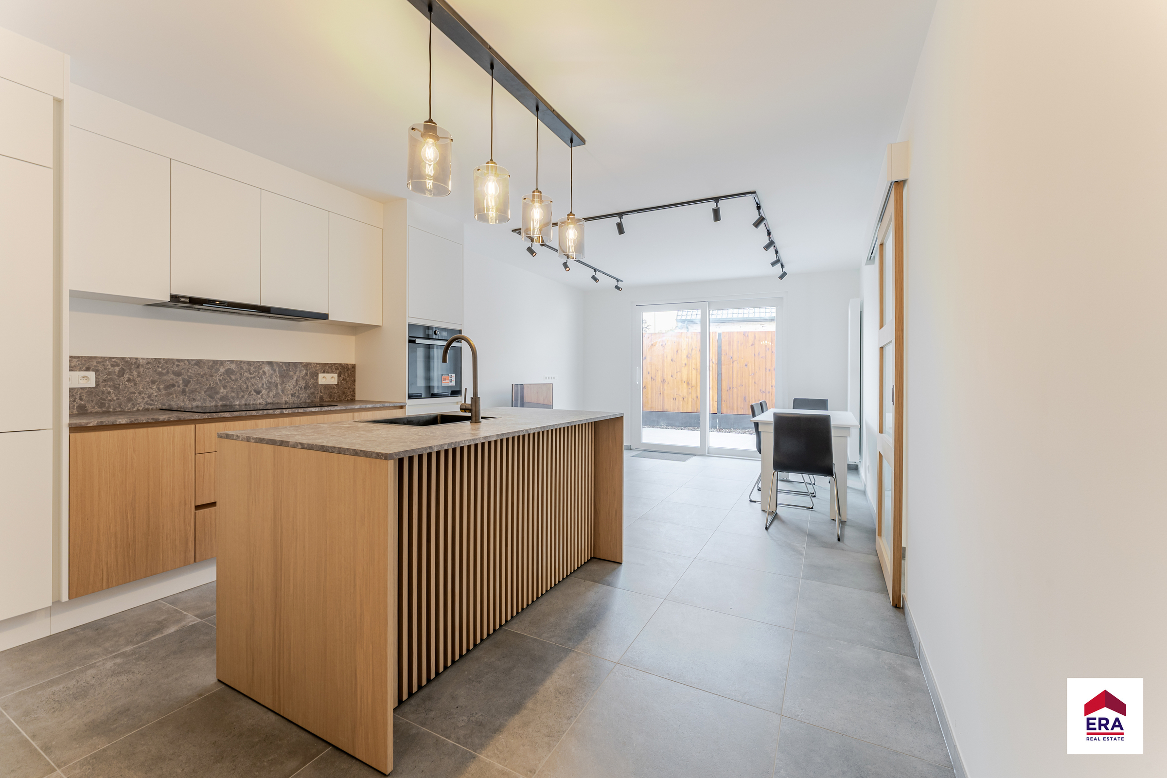 Meergezinswoning met 2 woonentiteiten in centrum Tielt - foto 4