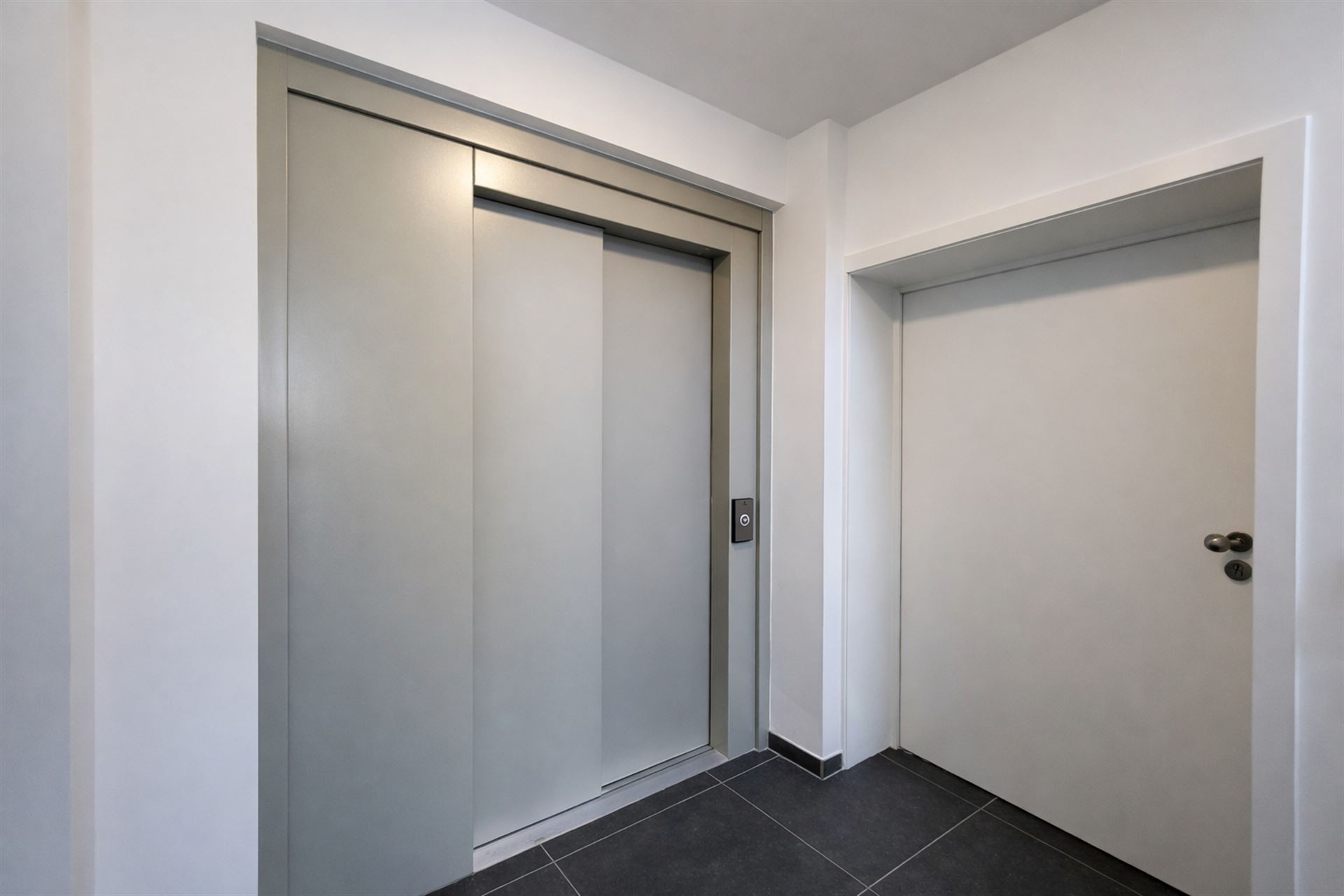 Appartement à vendre à Genk avec 2 chambres - photo 3