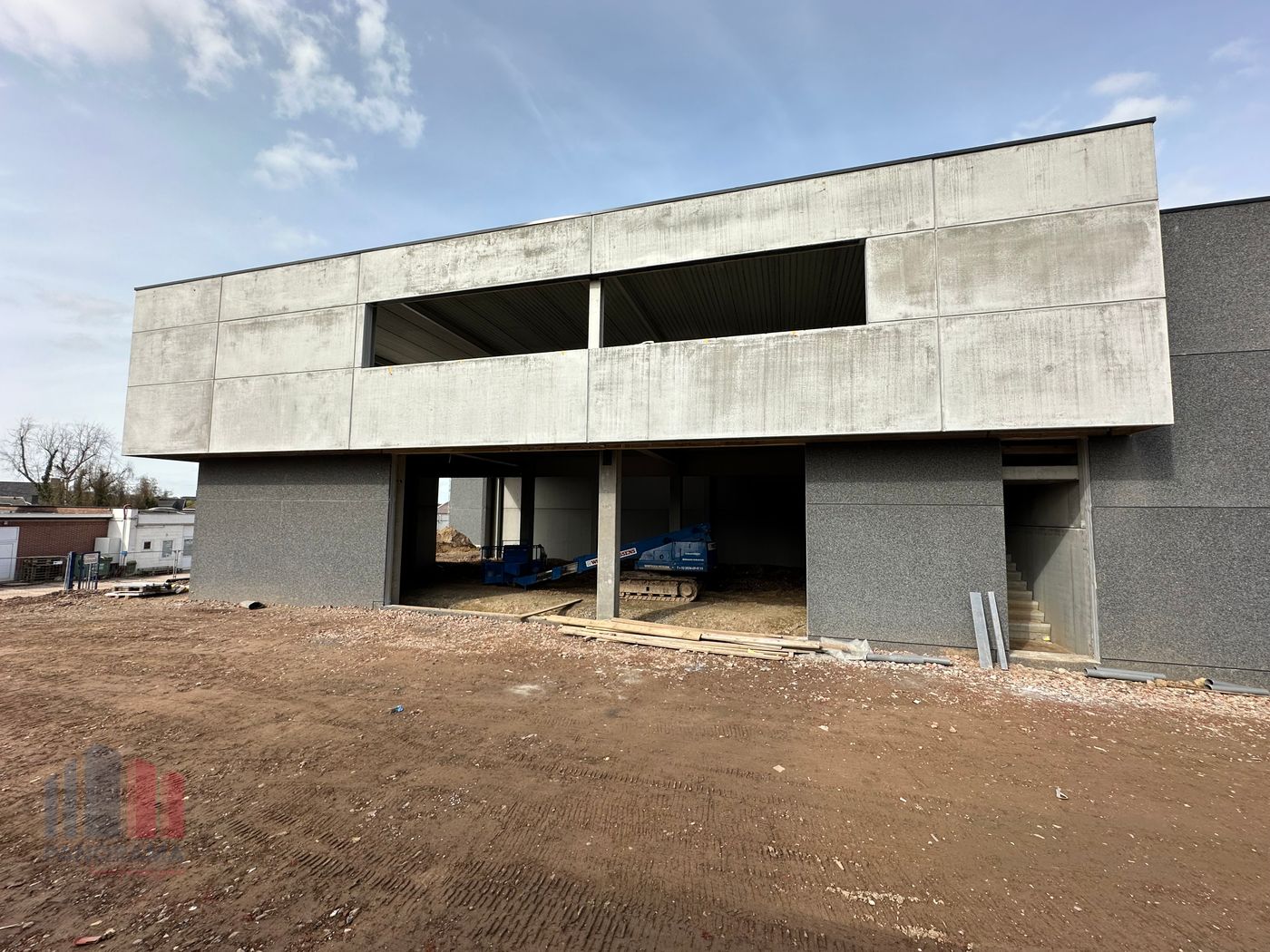 NOUVEAU DEVELOPPEMENT LE LONG LE Bd. DES ALLIES : 10 UNITES APD. 188 m² - photo 1